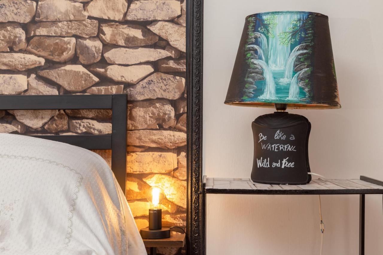 Lodge & Art - San Francesco - Trieste Center ***** Bagian luar foto