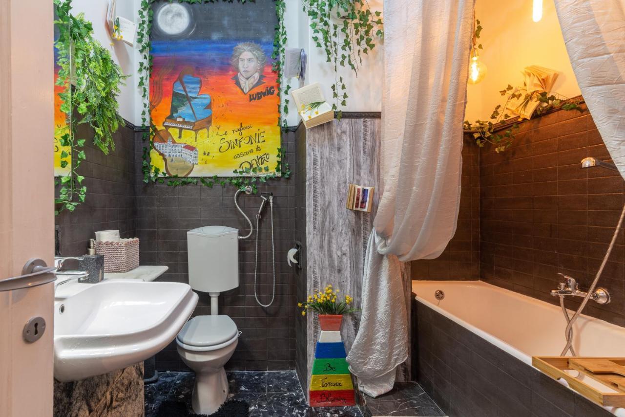 Lodge & Art - San Francesco - Trieste Center ***** Bagian luar foto